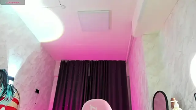 Kira yoon online show from November 9, 2025, 12:42 am