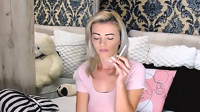 Aly girl1 online show from October 2, 2025, 9:38 am