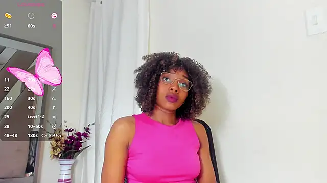 sara williams01 online show from March 18, 2025, 11:09 pm