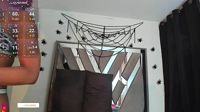 sara williams01 online show from October 23, 2025, 1:21 pm