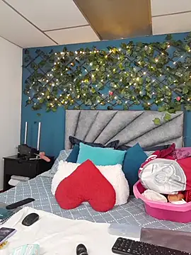 Grey Lorenz11 online show from February 24, 2026, 9:18 am