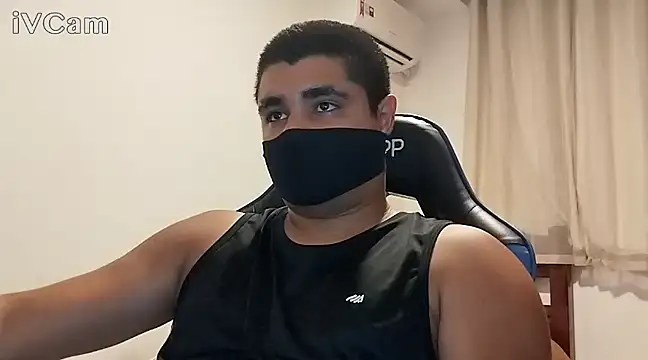 LeoPutaria online show from January 25, 2025, 9:25 pm