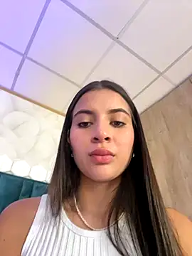 Snapshot of AnitaKariri chatting on September 17, 2025, 8:49 am AnitaKariri online show from September 17, 2025, 8:49 am