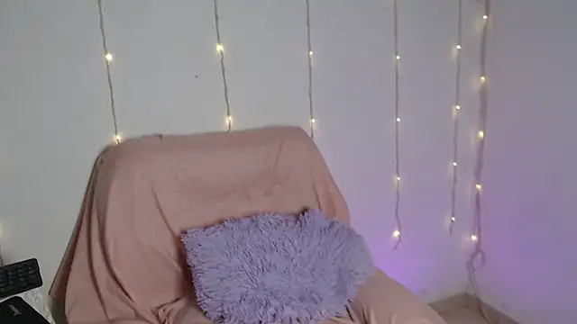 teffi smith25 online show from October 22, 2025, 11:37 pm