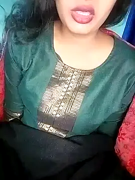 Miss-Siyaa online show from December 15, 2024, 1:11 pm