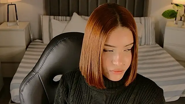 Madie  collins online show from February 11, 2026, 12:10 pm