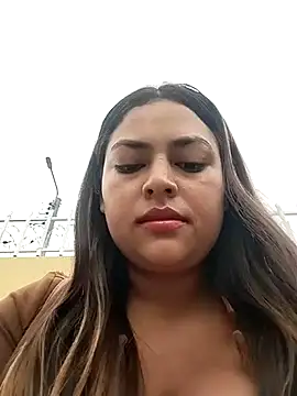 DULCE  26 online show from February 20, 2025, 6:02 pm
