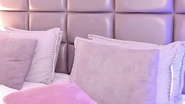 SpicySugar  online show from November 1, 2025, 7:05 pm