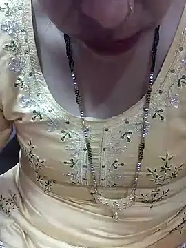 Snapshot of Urmila_bhabhii chatting on February 10, 2025, 10:53 am Urmila bhabhii online show from February 10, 2025, 10:53 am