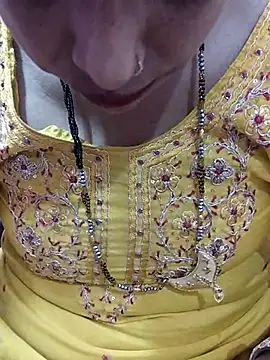 Snapshot of Urmila_bhabhii chatting on February 19, 2025, 6:22 am Urmila bhabhii online show from February 19, 2025, 6:22 am
