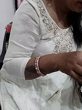 Urmila bhabhii online show from February 5, 2026, 3:33 am