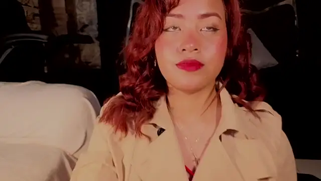 Estrella05  online show from September 29, 2025, 5:12 am