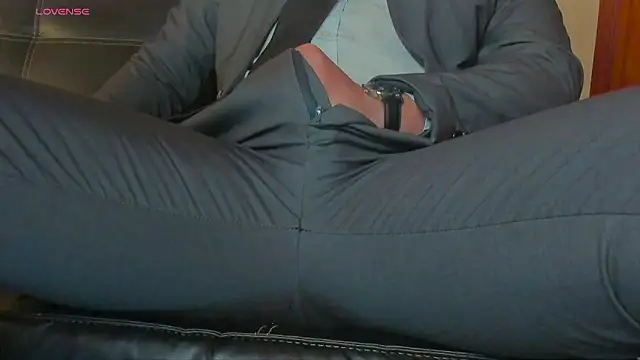 MrLonely02 online show from January 9, 2025, 11:13 pm