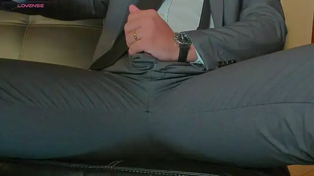 MrLonely02 online show from January 12, 2025, 10:33 pm