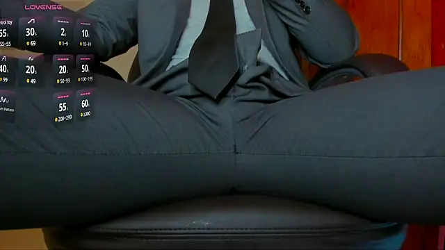 MrLonely02 online show from February 19, 2025, 9:14 pm