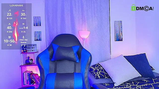 aron wi online show from October 31, 2025, 10:05 am