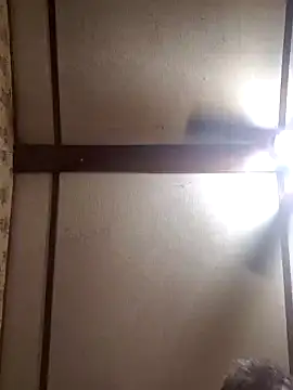 Leggs4U online show from April 5, 2026, 4:31 am