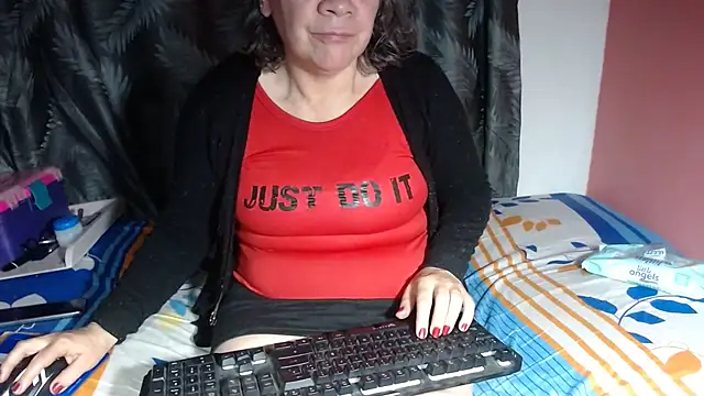 Elizabeth68 online show from December 22, 2024, 2:06 am