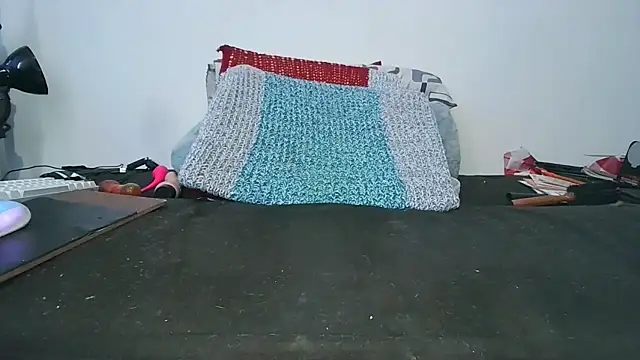 Elizabeth68 online show from March 4, 2026, 1:50 pm