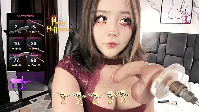 Snapshot of Teen_sofia_ chatting on October 31, 2025, 4:35 am Teen sofia online show from October 31, 2025, 4:35 am