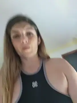 Snapshot of Lizzymontanaa chatting on November 15, 2025, 11:21 pm Lizzymontanaa online show from November 15, 2025, 11:21 pm