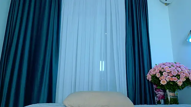 Brenda M00n online show from November 26, 2025, 3:02 pm