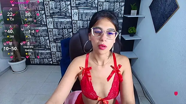 Snapshot of PaolaMendez_ chatting on September 14, 2025, 11:31 am PaolaMendez online show from September 14, 2025, 11:31 am