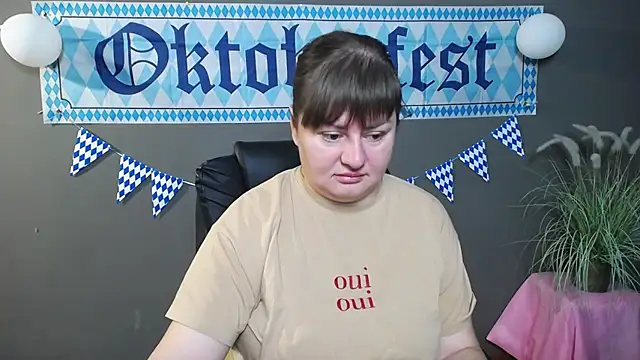 ZannaDreil online show from October 8, 2025, 6:16 pm