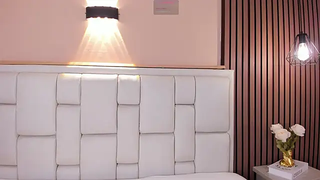 AvyMilton online show from April 5, 2026, 12:02 pm