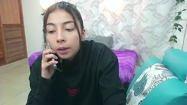 Snapshot of Mya_paris chatting on December 23, 2024, 11:39 pm Mya paris online show from December 23, 2024, 11:39 pm