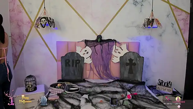 Snapshot of lizortiz chatting on October 31, 2025, 1:45 pm lizortiz online show from October 31, 2025, 1:45 pm