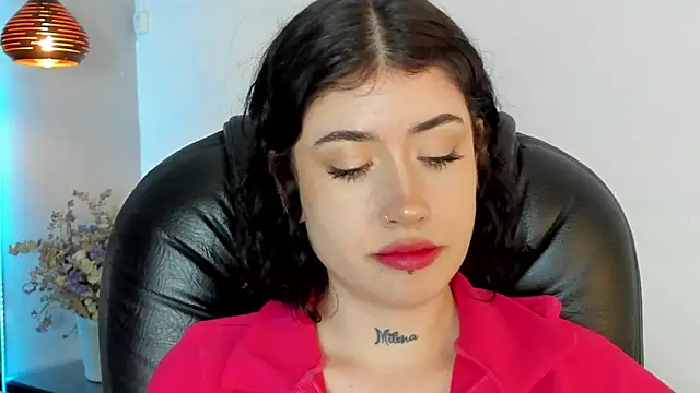 Snapshot of melody_suarez chatting on January 9, 2025, 10:41 pm melody suarez online show from January 9, 2025, 10:41 pm