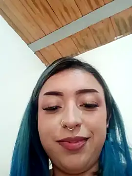 Snapshot of turolita_ chatting on December 23, 2024, 8:36 pm turolita online show from December 23, 2024, 8:36 pm