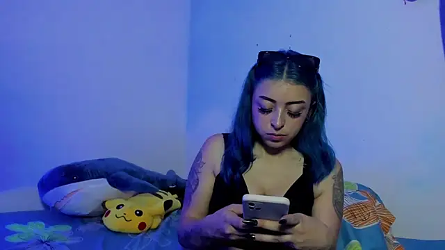 Snapshot of turolita_ chatting on February 28, 2025, 6:52 pm turolita online show from February 28, 2025, 6:52 pm