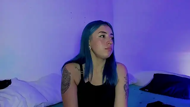 Snapshot of turolita_ chatting on March 15, 2025, 12:04 am turolita online show from March 15, 2025, 12:04 am