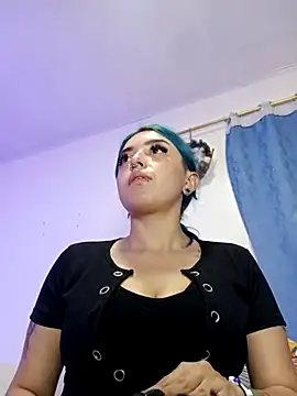 Snapshot of turolita_ chatting on March 18, 2025, 6:59 pm turolita online show from March 18, 2025, 6:59 pm