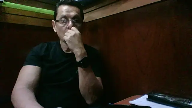 MarcusKelvin online show from November 12, 2025, 2:39 pm