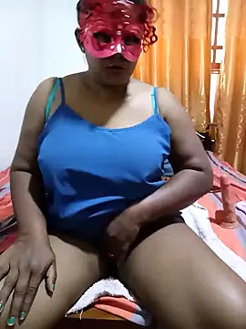 Snapshot of Chanel_Blue_Sl chatting on January 19, 2025, 9:33 am Chanel Blue Sl online show from January 19, 2025, 9:33 am