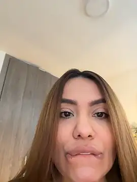 Snapshot of valeria2019hot chatting on February 26, 2026, 6:51 pm valeria2019hot online show from February 26, 2026, 6:51 pm