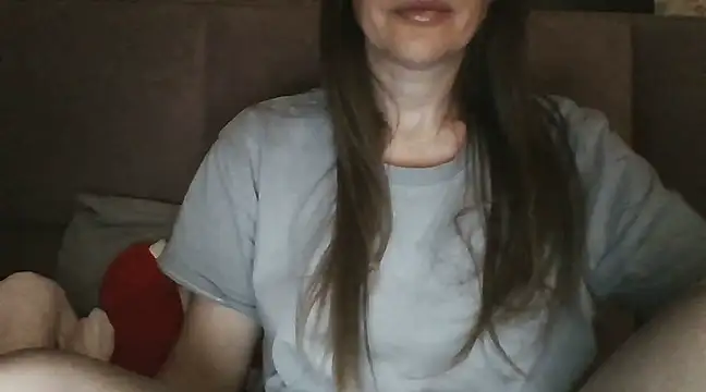 Snapshot of Sladkiegubki chatting on January 10, 2025, 12:38 am Sladkiegubki online show from January 10, 2025, 12:38 am