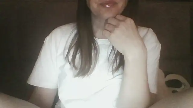 Snapshot of Sladkiegubki chatting on February 13, 2025, 8:13 pm Sladkiegubki online show from February 13, 2025, 8:13 pm