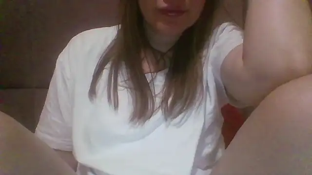 Snapshot of Sladkiegubki chatting on February 13, 2025, 11:15 pm Sladkiegubki online show from February 13, 2025, 11:15 pm