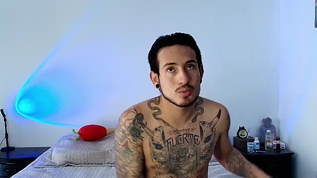 Snapshot of anika_lowen02 chatting on January 17, 2025, 3:32 pm anika lowen02 online show from January 17, 2025, 3:32 pm