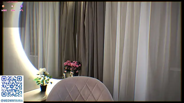 Snapshot of EvelyynLopez chatting on December 19, 2024, 8:13 pm EvelyynLopez online show from December 19, 2024, 8:13 pm