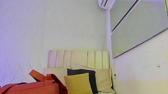 miranda villa online show from March 21, 2026, 12:21 pm