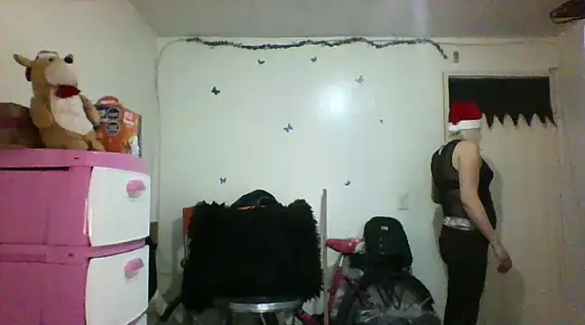 alixia81 online show from December 11, 2024, 10:06 pm