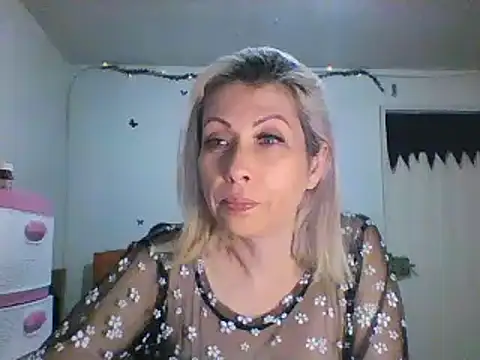 alixia81 online show from December 29, 2024, 9:17 am