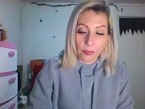 alixia81 online show from January 21, 2025, 2:22 am