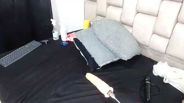 Roxy-Smith online show from January 31, 2025, 3:41 am