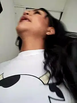 Snapshot of Honeydude_ chatting on September 27, 2025, 3:28 pm Honeydude online show from September 27, 2025, 3:28 pm